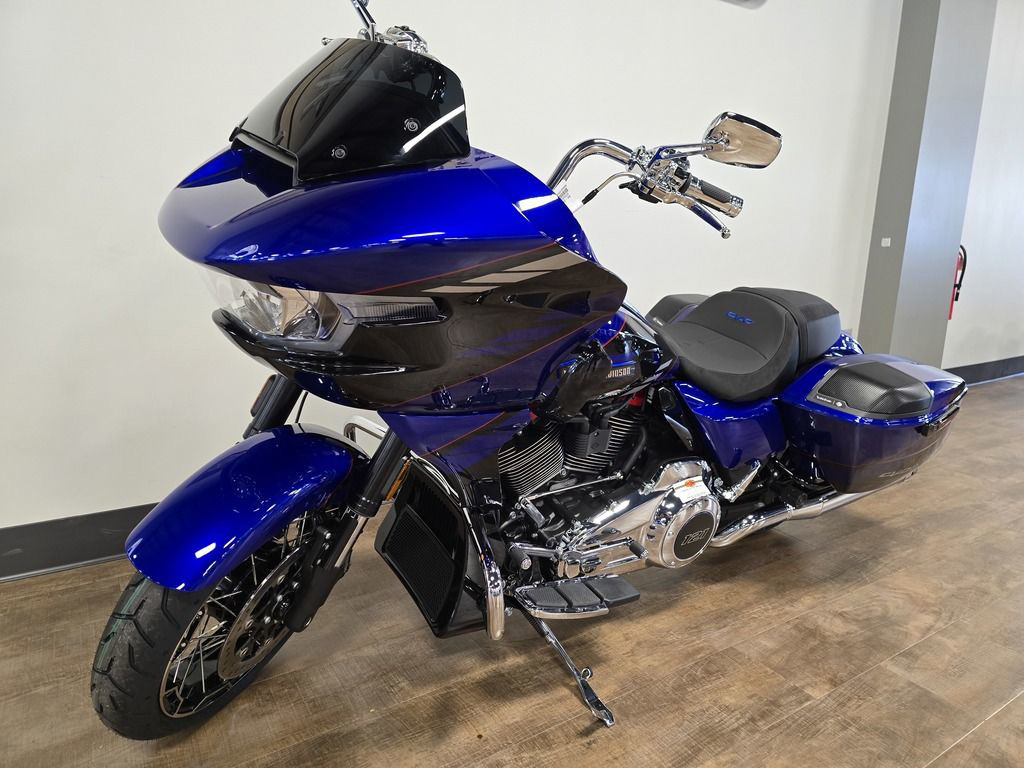 CVO® Road Glide®
