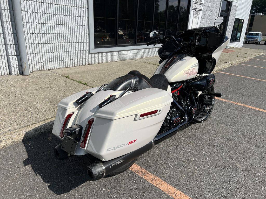 CVO® Road Glide® ST
