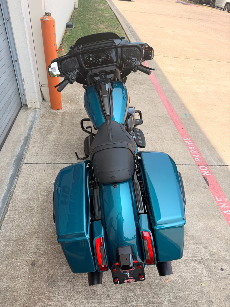 Street Glide®