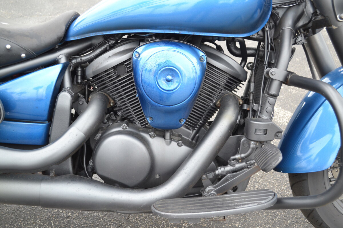 Vulcan 900 Classic LT