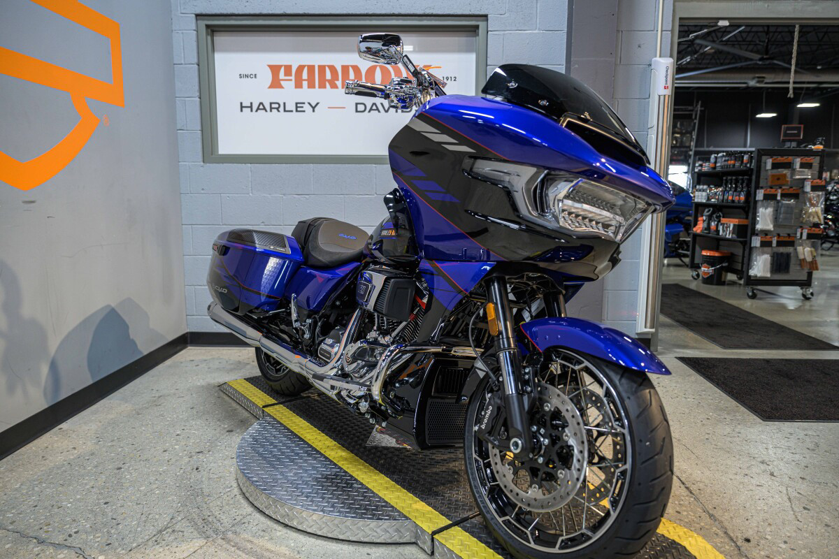 CVO® Road Glide®