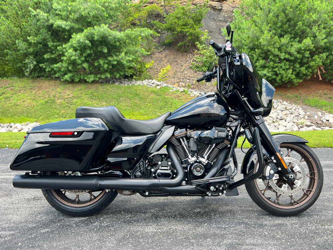 Street Glide® ST