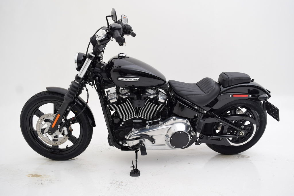 Street Bob®