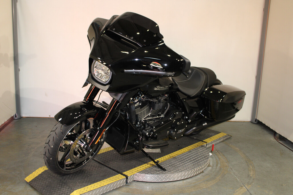 Street Glide®