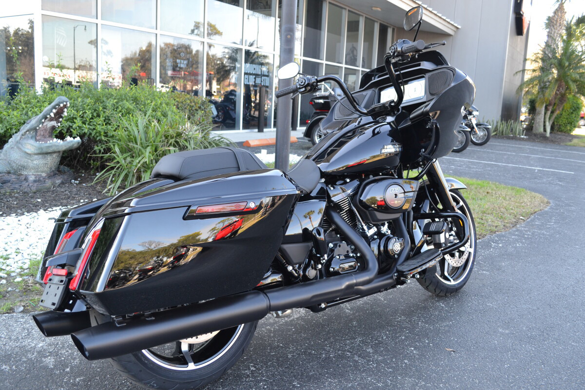 Road Glide®