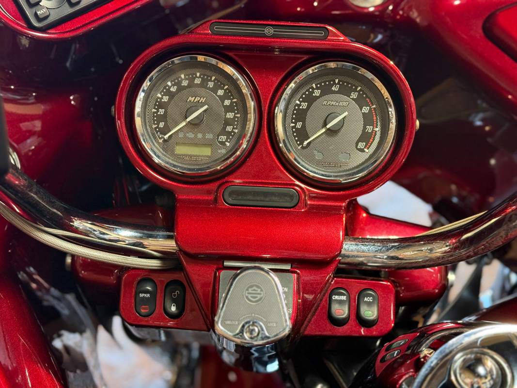 CVO™ Road Glide® Ultra