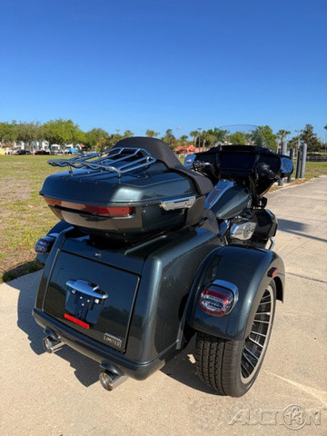 Street Glide® 3 Limited