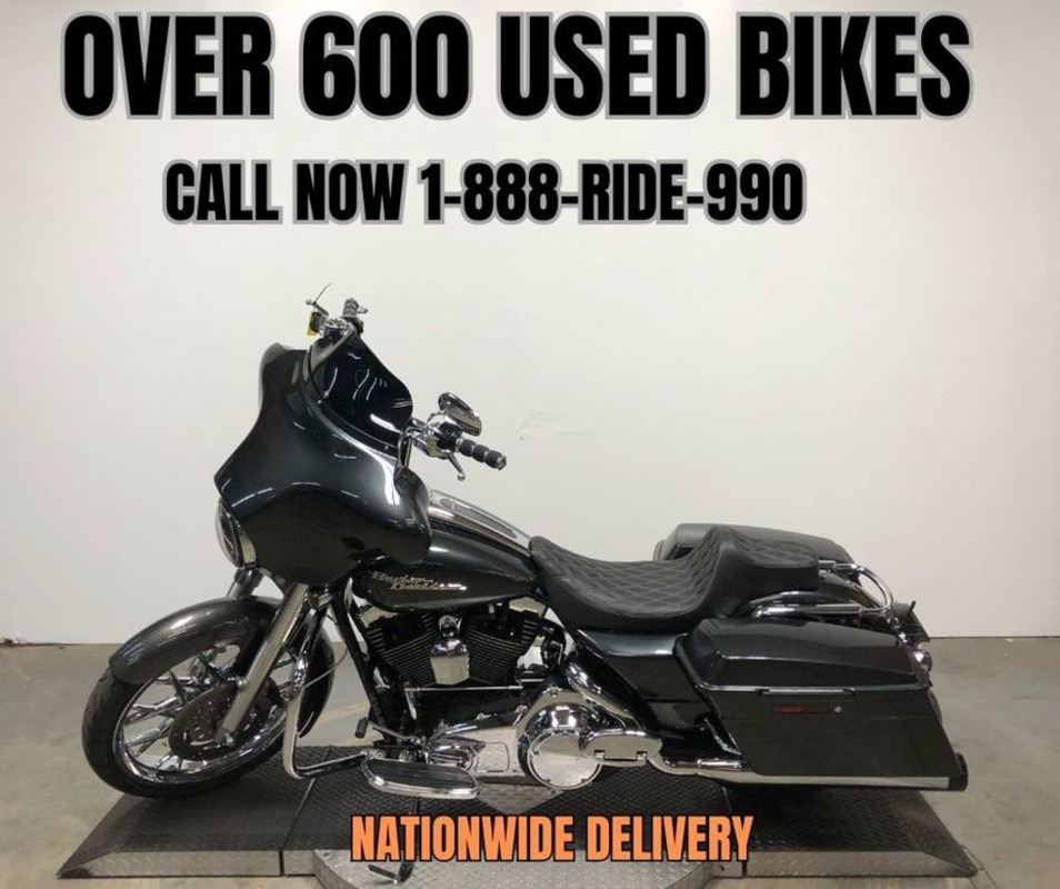 Street Glide®