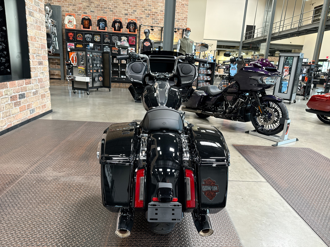 Road Glide®