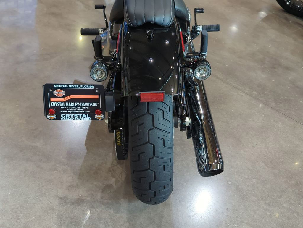 Street Bob®