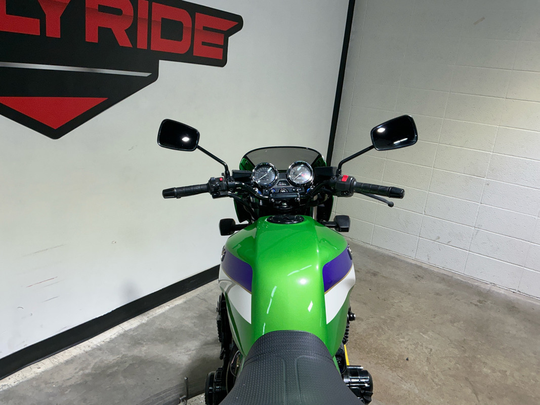 ZRX1100