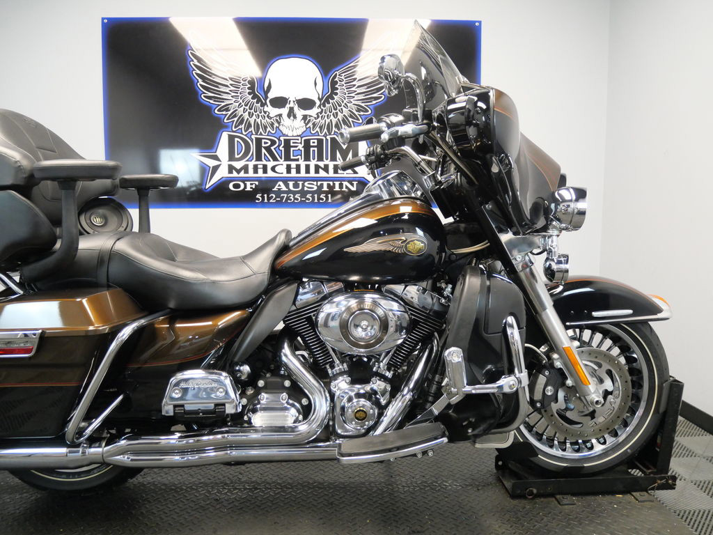Electra Glide® Ultra® Limited 110th Anniversary