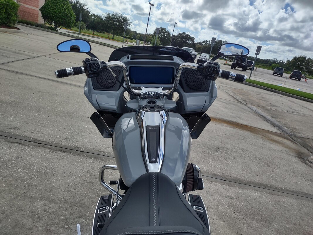 Road Glide®