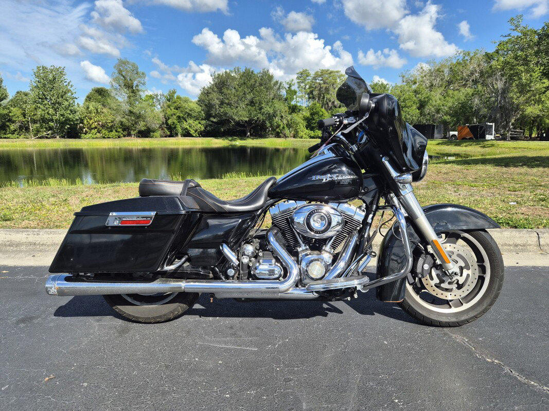 Street Glide®