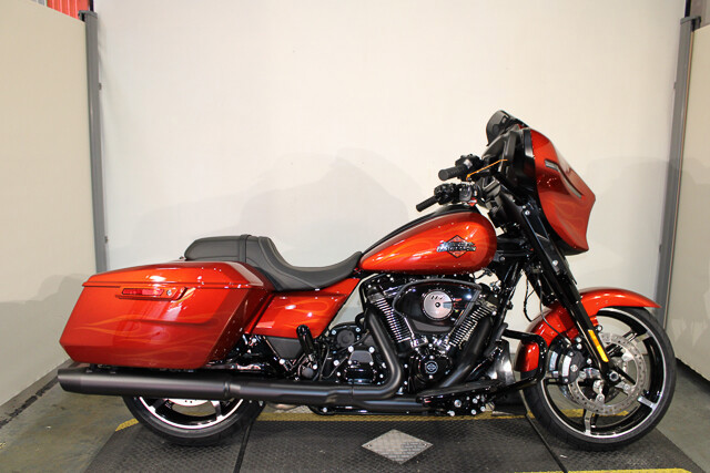 Street Glide®