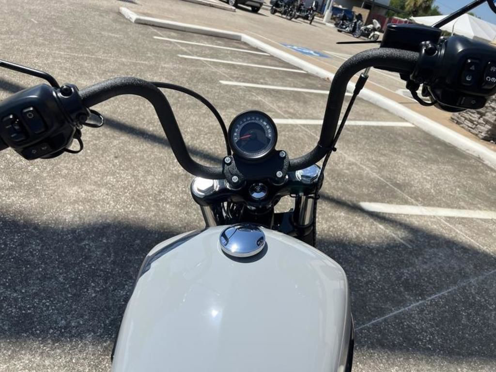 Street Bob®