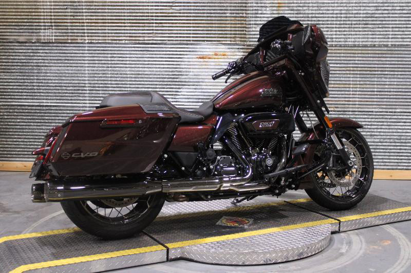 CVO® Street Glide®