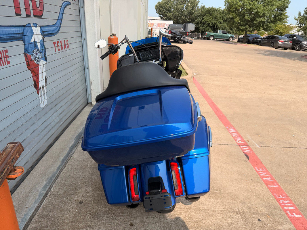 Road Glide®