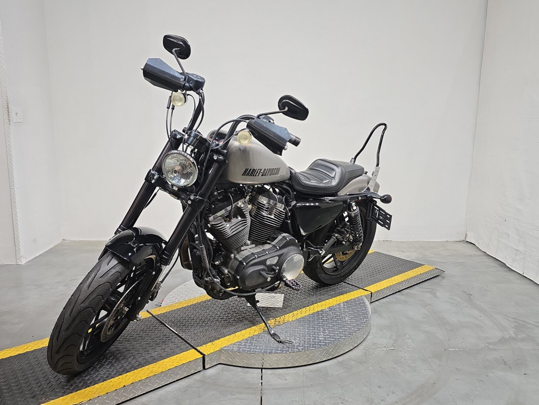 Sportster® Roadster®