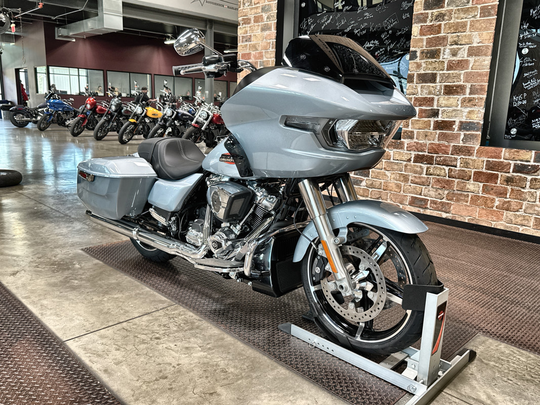 Road Glide®