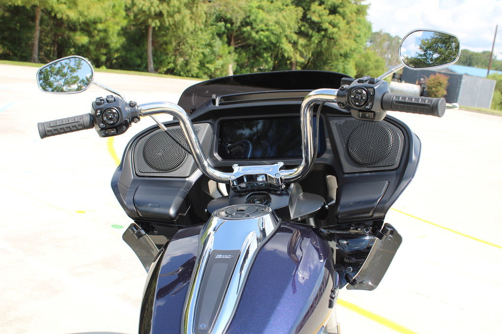 Road Glide®