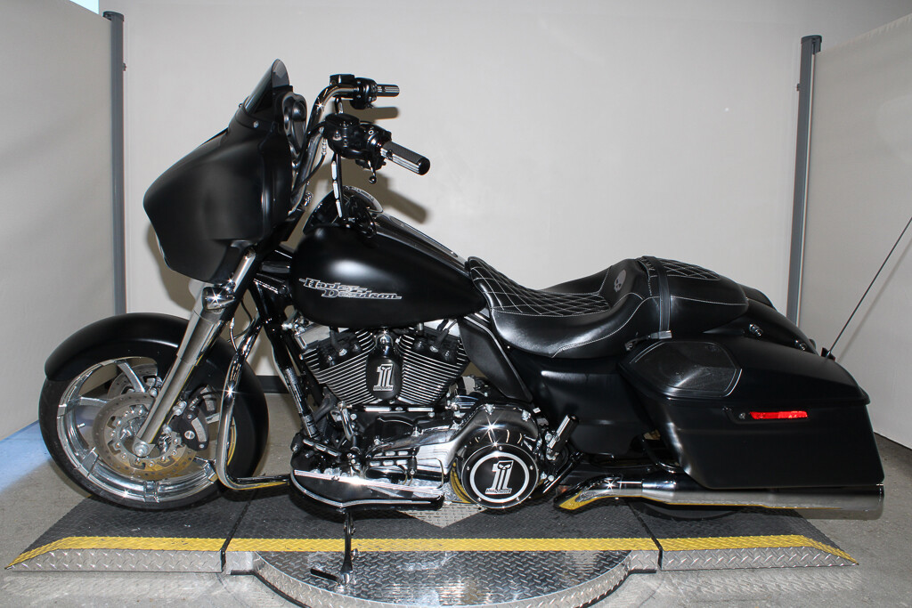 Street Glide® Special