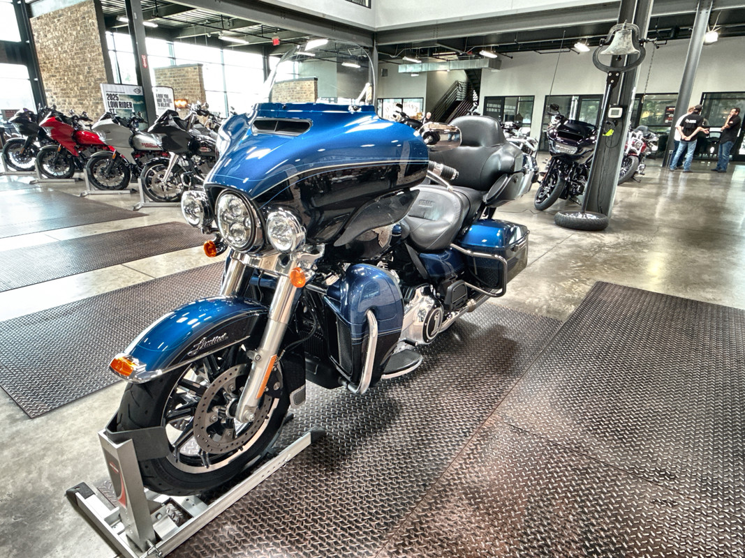 Electra Glide® Ultra® Limited 115th Anniversary