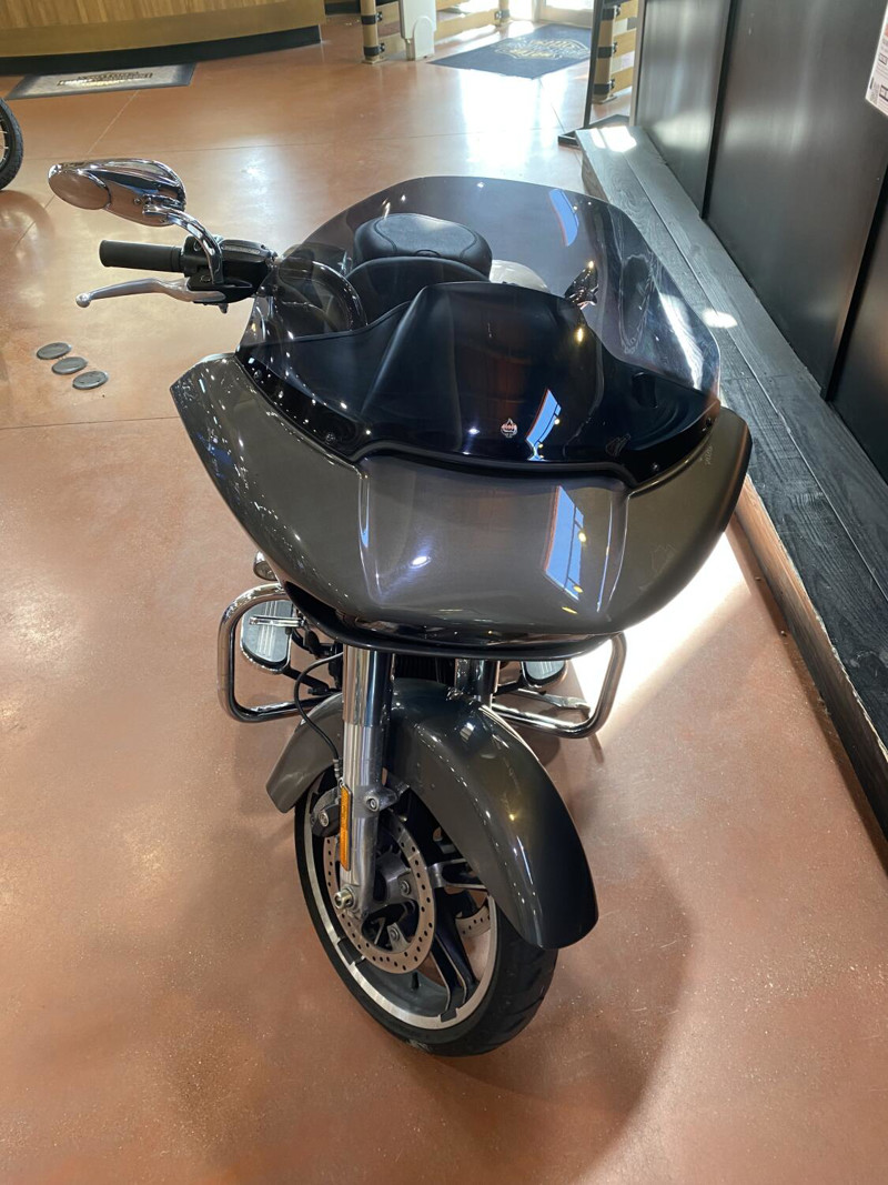 Road Glide®