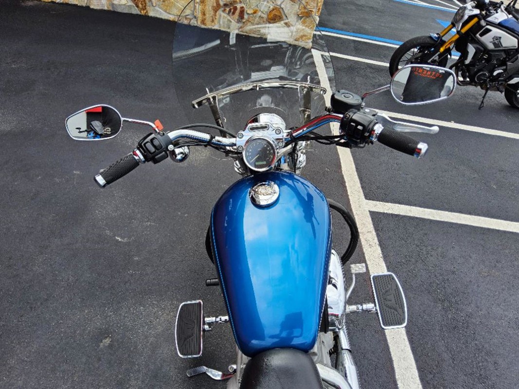 Sportster® 883 Custom