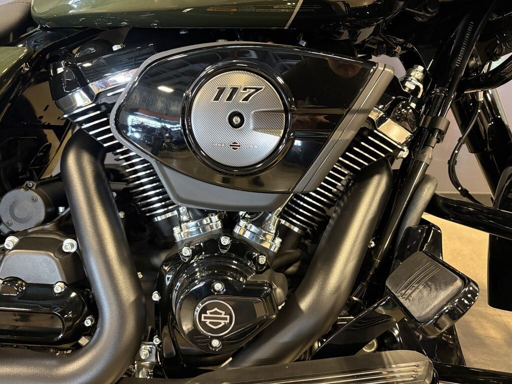 Road Glide®