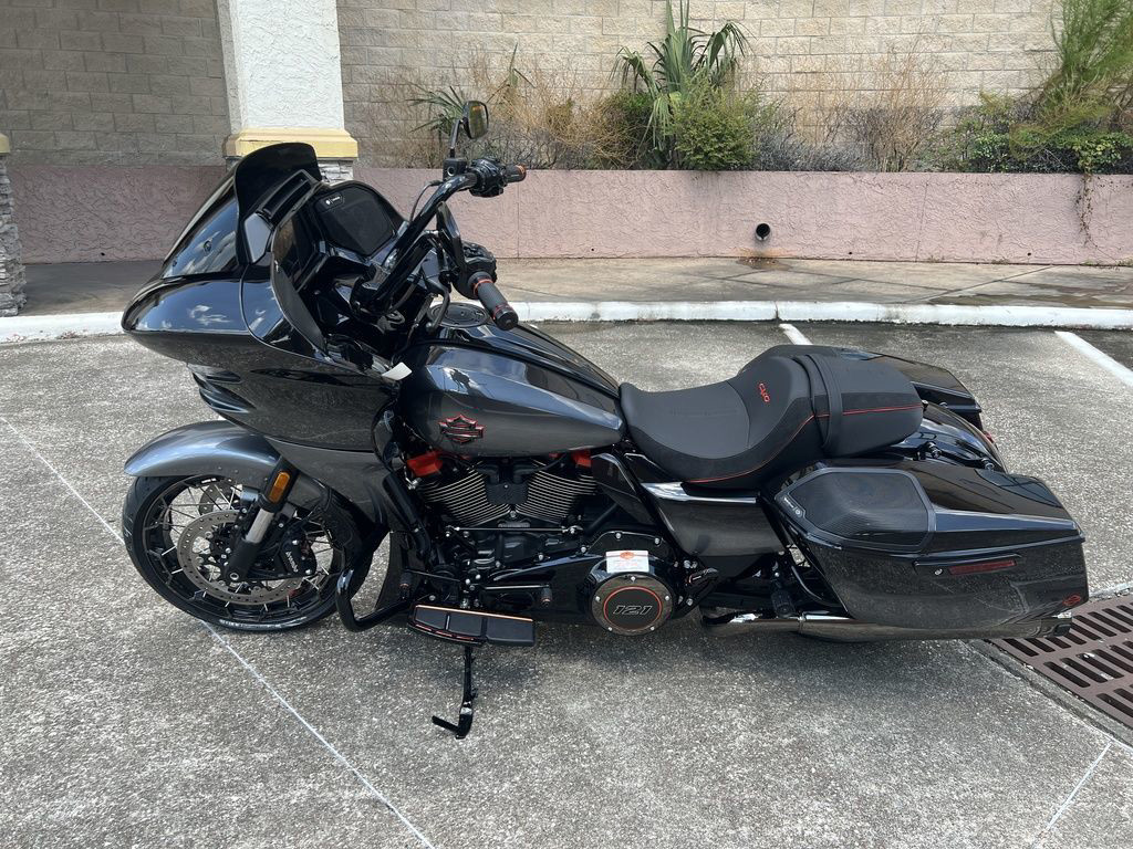 CVO® Road Glide®