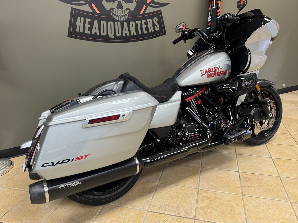 CVO® Road Glide® ST