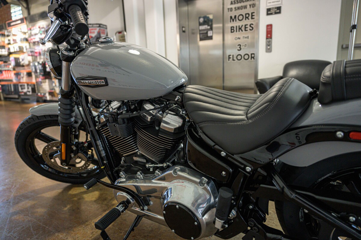 Street Bob®