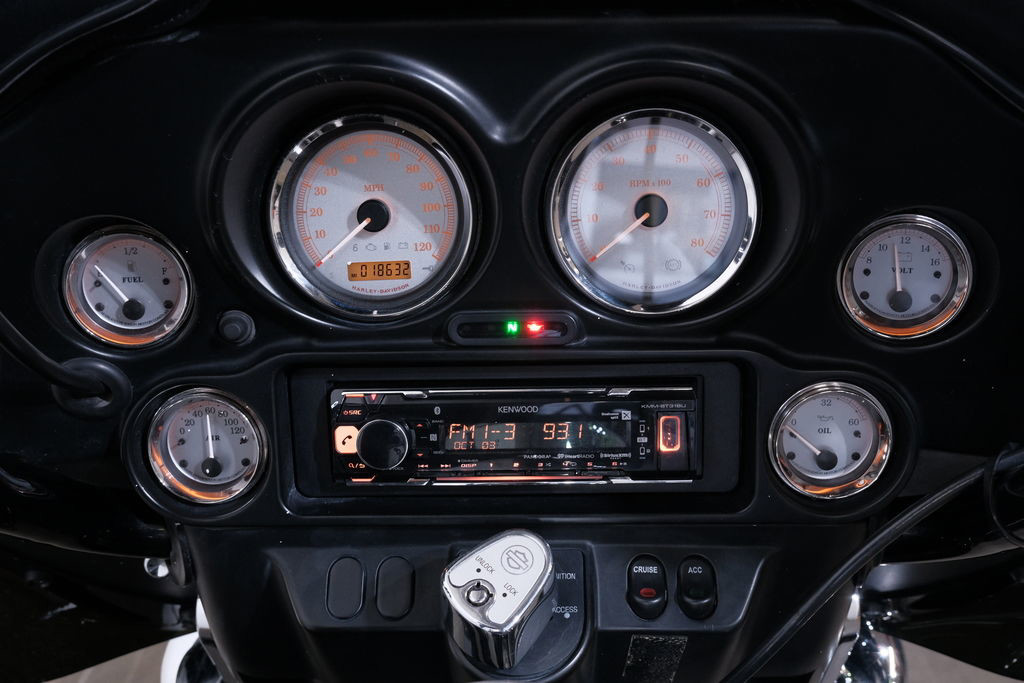Street Glide®