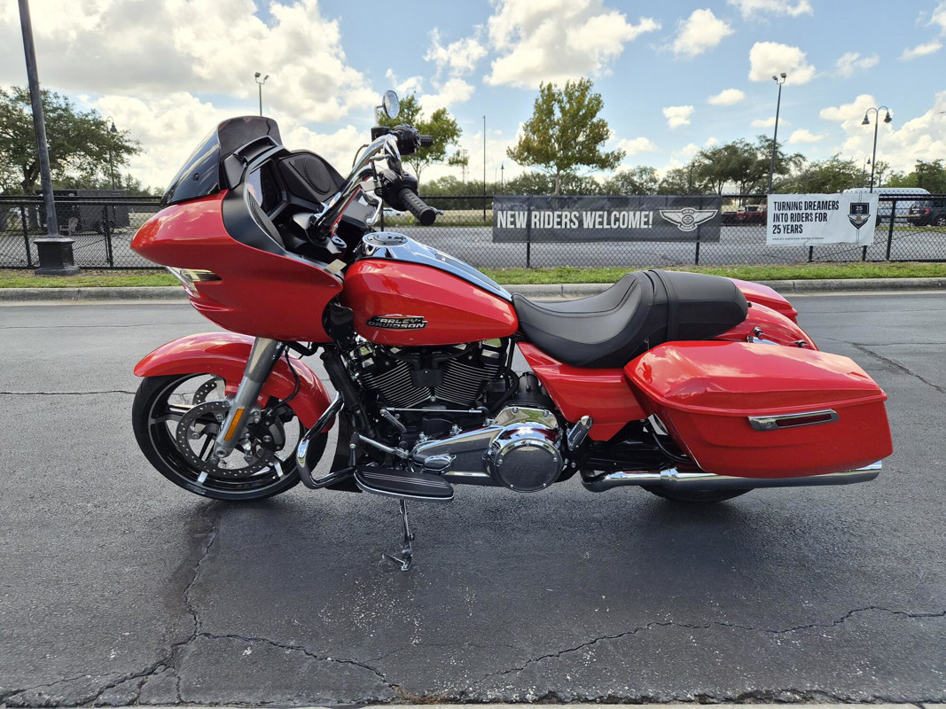 Road Glide®