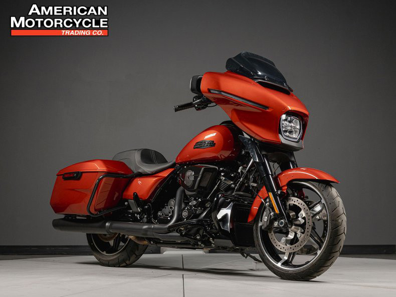 Street Glide®