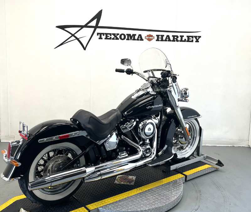 Softail® Deluxe