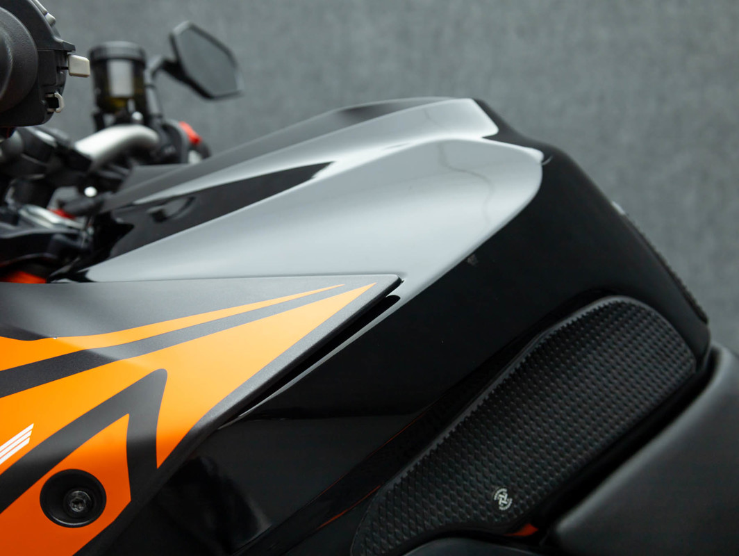 1290 Super Duke GT