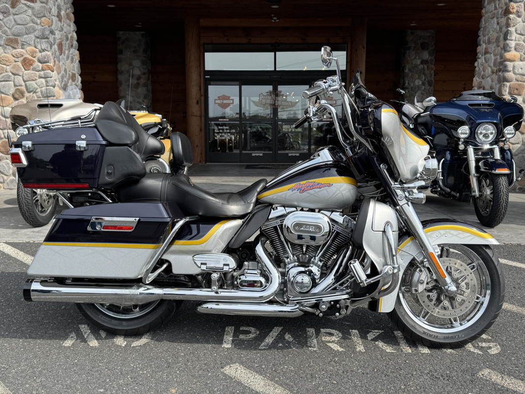 CVO® Ultra Classic® Electra Glide®
