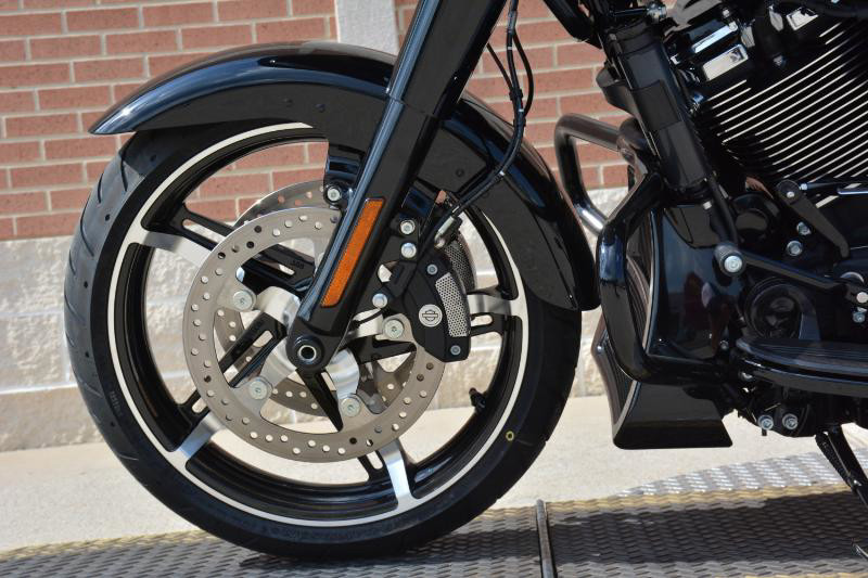 Road Glide®