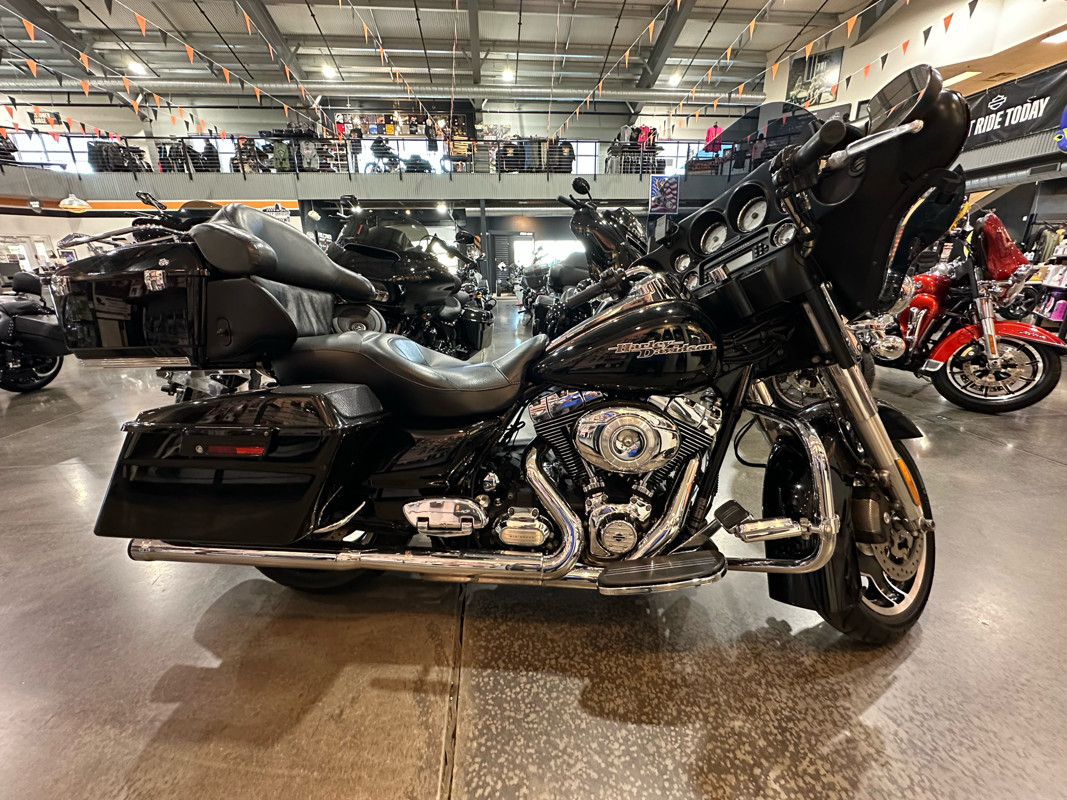 Street Glide®