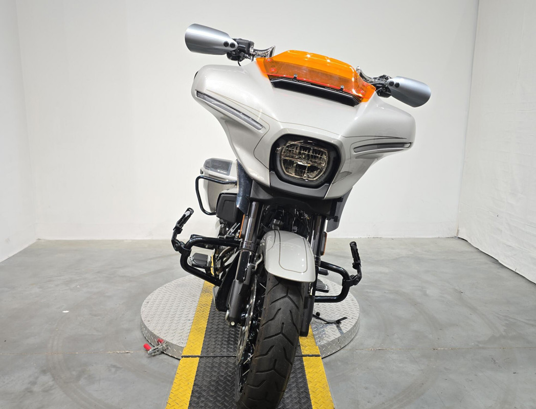 CVO® Street Glide®