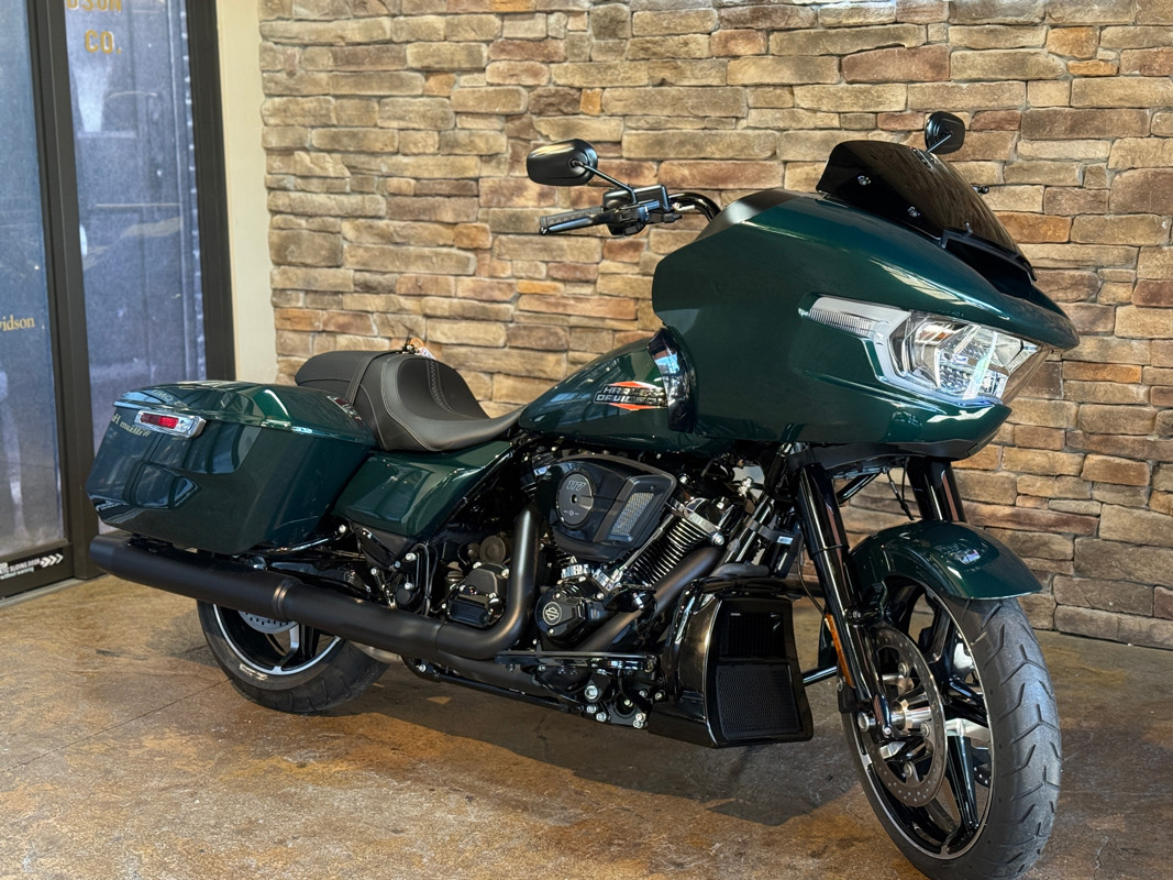 Road Glide®