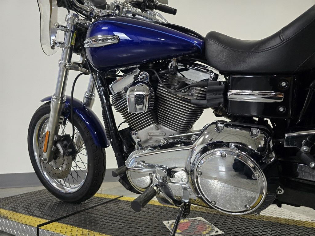 Dyna® Super Glide® Custom