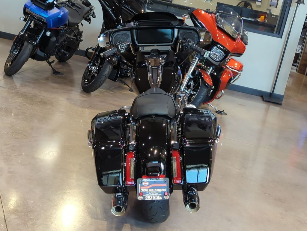Street Glide®