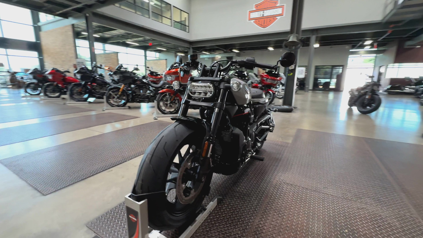 Sportster® S