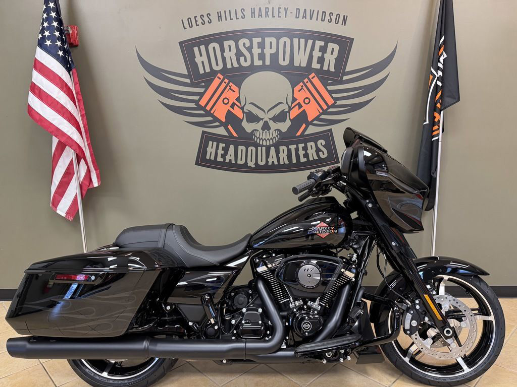 Street Glide®