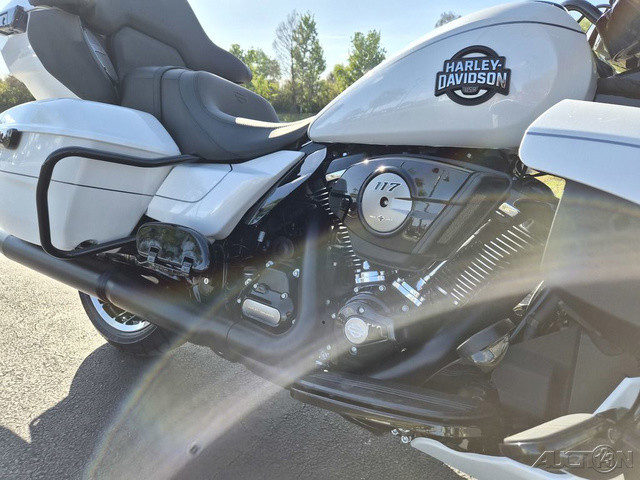 Street Glide® Limited