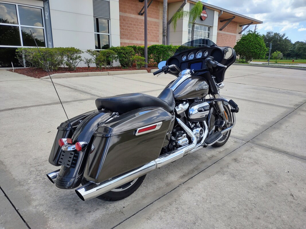 Street Glide®