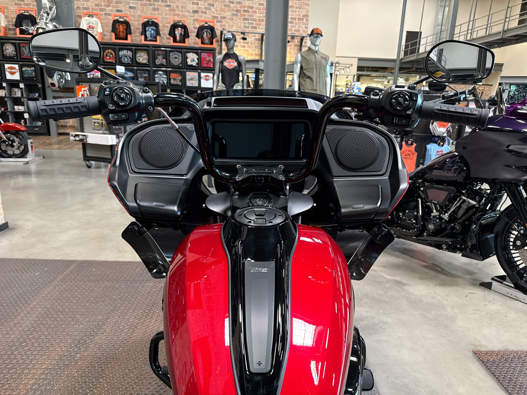 Road Glide®